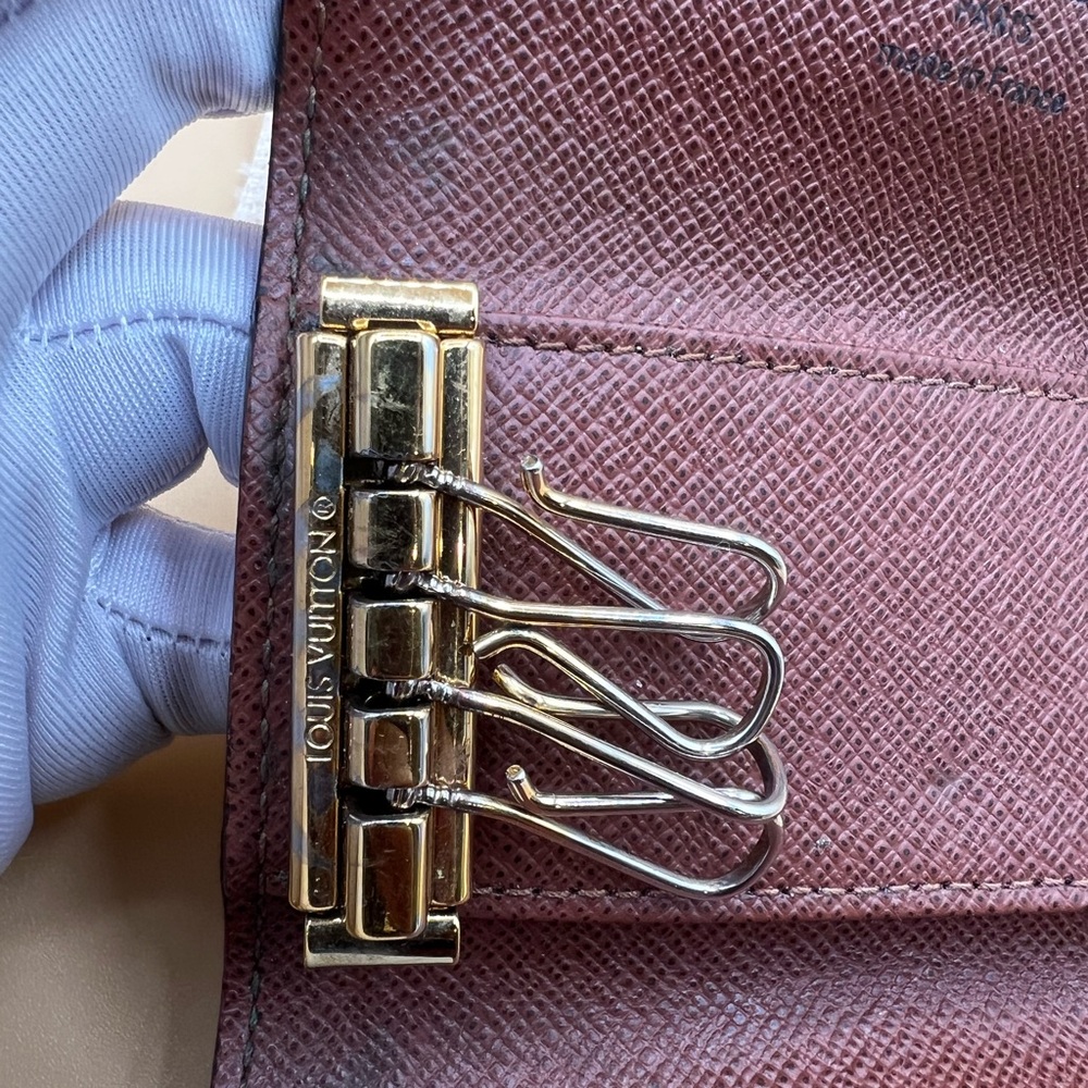 Louis Vuitton Monogram Key Wallet - Picture 3 of 3
